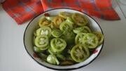 Приготовление блюда по рецепту - Салат из зеленых помидор с баклажанами. Шаг 4