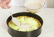 Приготовление блюда по рецепту - Яблочный пирог (9). Шаг 6
