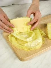 Приготовление блюда по рецепту - Шницель капустный (2). Шаг 2