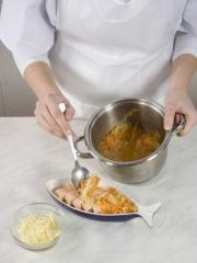 Приготовление блюда по рецепту - Капустная запеканка с сёмгой. Шаг 5