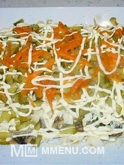 Приготовление блюда по рецепту - Салат со шпротами «Ленинградский». Шаг 4