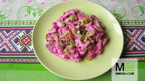 Свекольный салат с тыквенными семечками за 5 минут(без майонеза)