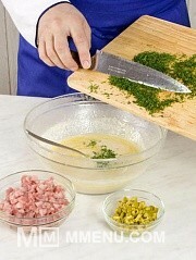 Приготовление блюда по рецепту - Пирог со свининой и оливками. Шаг 6