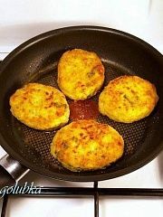 Приготовление блюда по рецепту - Рыбно-картофельные котлеты с соусом. Шаг 7