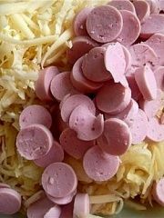 Приготовление блюда по рецепту - Оладьи из картофеля,сыра,колбасы. Шаг 1