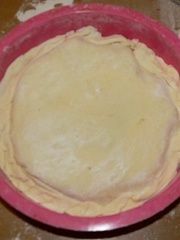 Приготовление блюда по рецепту - Слоёный пирог с вишней и орешками. Шаг 4