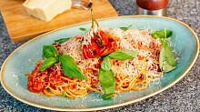 Рецепт - Видео-рецепт Спагетти Помодоро от Running Cheff