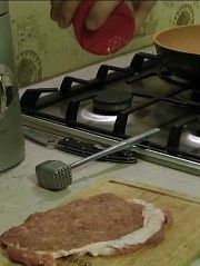 Приготовление блюда по рецепту - Отбивные из свинины в кляре. Шаг 2