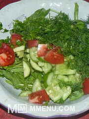 Приготовление блюда по рецепту - Летний салат с рукколой. Шаг 2