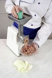 Приготовление блюда по рецепту - Пельмени с капустой. Шаг 1