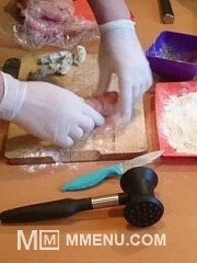 Приготовление блюда по рецепту - Котлеты по-Киевски - рецепт от Алексея. Шаг 4