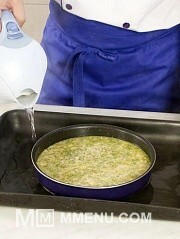 Приготовление блюда по рецепту - Пирог со свининой и оливками. Шаг 8